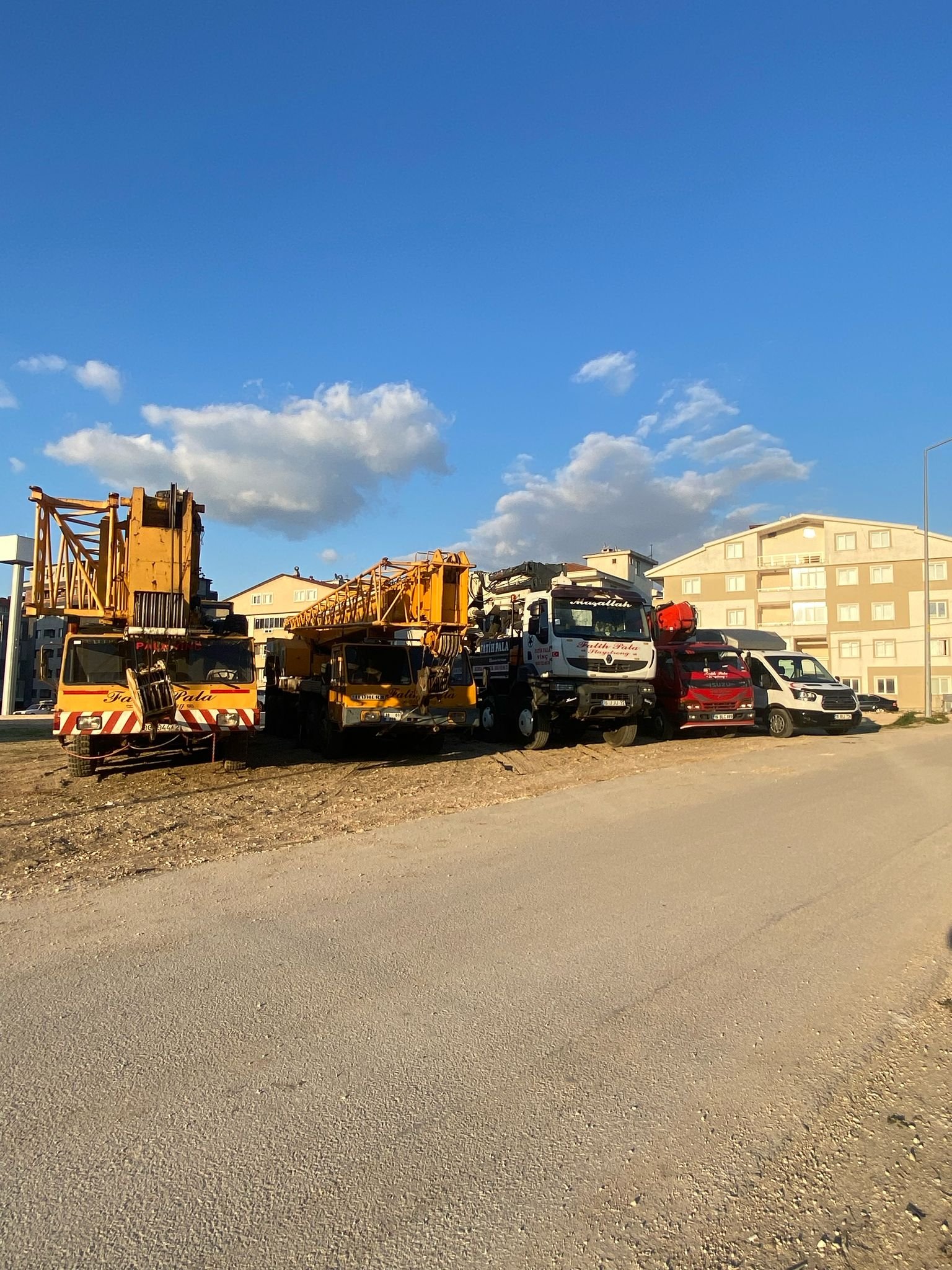 Güvenli ve Verimli Vinç Kiralama İçin Doğru Tercihleri Yapmak